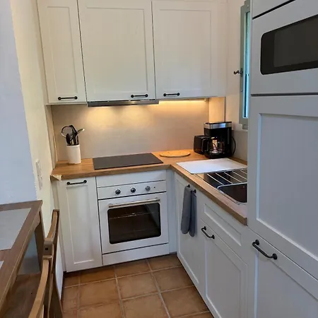 Holiday home Little 33M2 Detached House In Golfe-Juan *